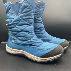 Keen Waterproof Pull-on Boots women size 9.5